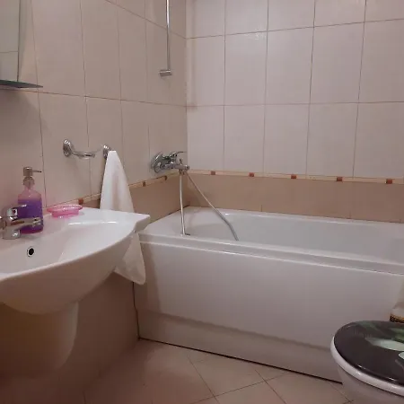 Apartment In Aspen Golf