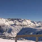 In Aspen Golf Apartment *